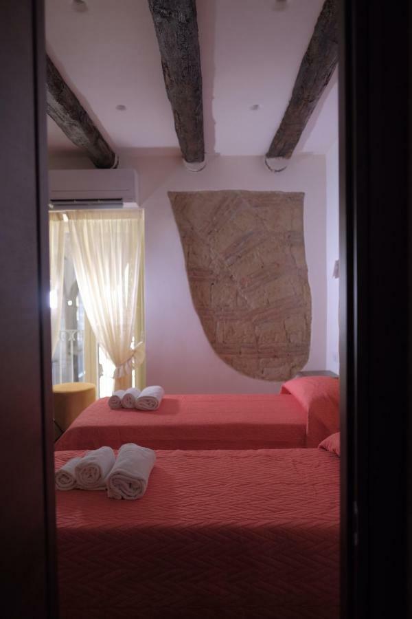 Amore Napoletano Napels Buitenkant foto